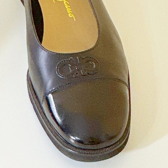 Ferragamo Ballerina Pumps 1.5" Heel - Picture 7 of 13